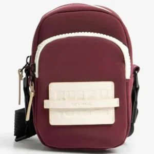 Pouch De Mujer Isadora Con Bolsillo Frontal Y Asa Regulable Burdeo Liso