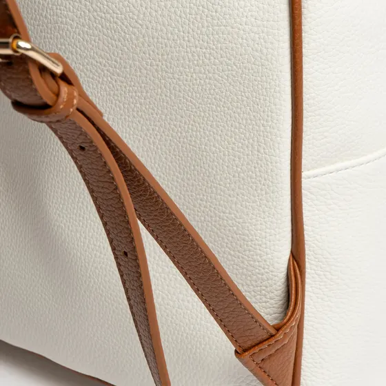 Mochila De Mujer Isadora Special Price Con Bolsillo Frontal Bicolor Lisa