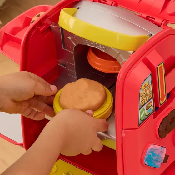 Play-Doh Moto Scooter Repartidora de Pizzas Roja