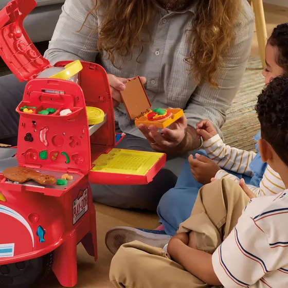 Play-Doh Moto Scooter Repartidora de Pizzas Roja